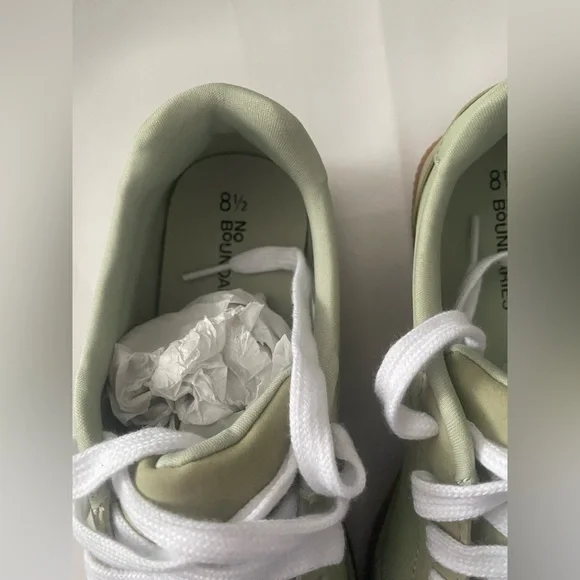 No Boundaries Womens Lace Up Sport Sneakers - Picture 3 of 6